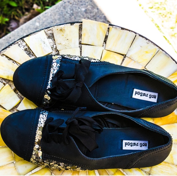 Black w/ sequins lace-up flats - Picture 3 of 6